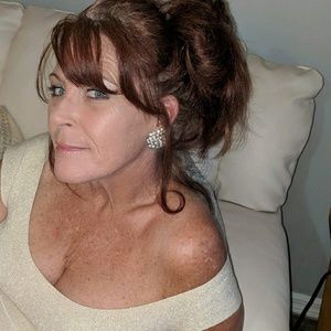 Meet your Posher, Jenny